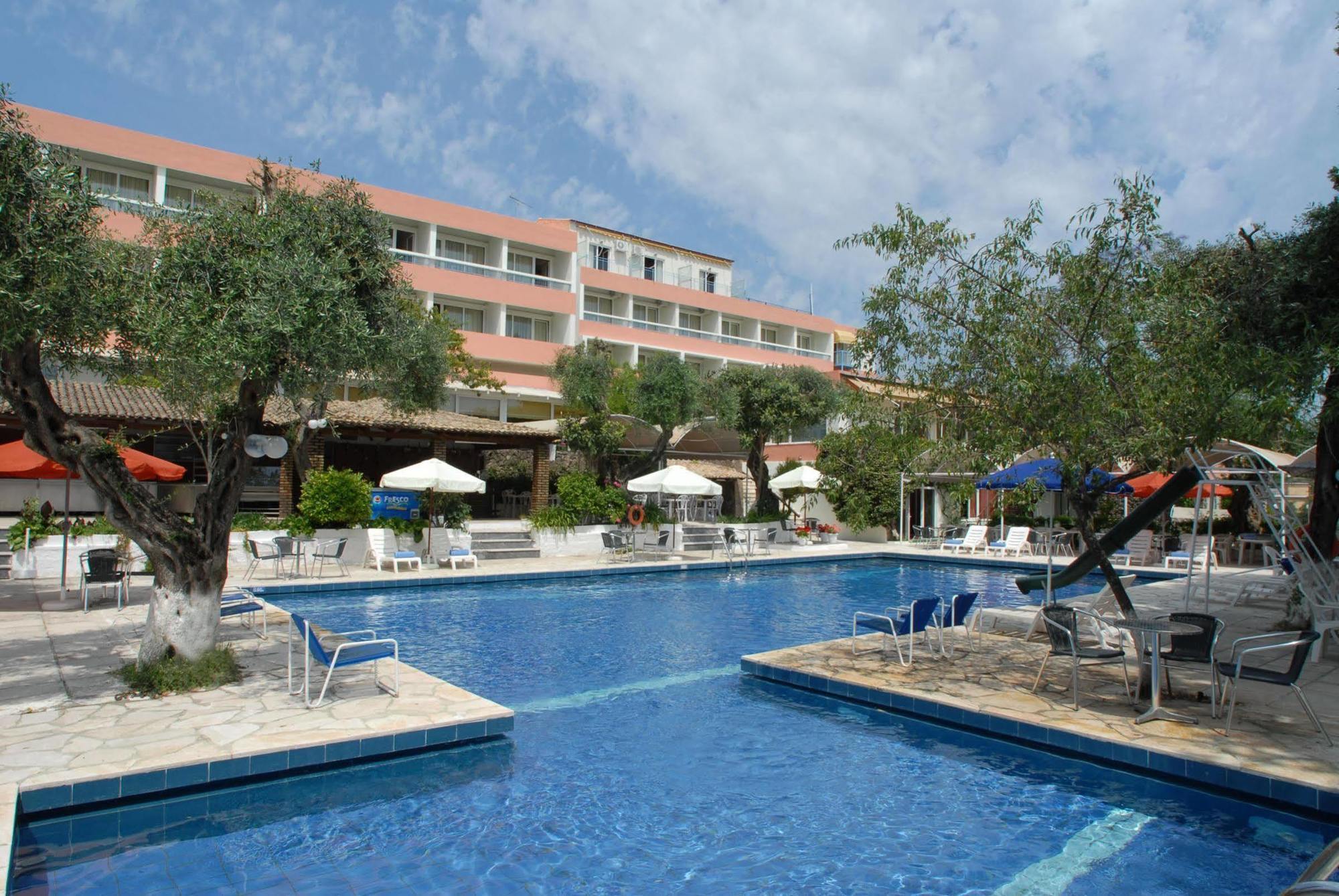 Alexandros Hotel Perama  Exteriör bild